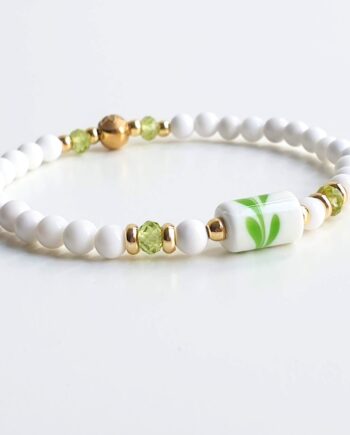 Tonbodama | Stackable White Agate + Peridot Crystal Bracelet
